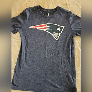 NFL Boys XL 14/16 NE Patriots Football t-shirt
